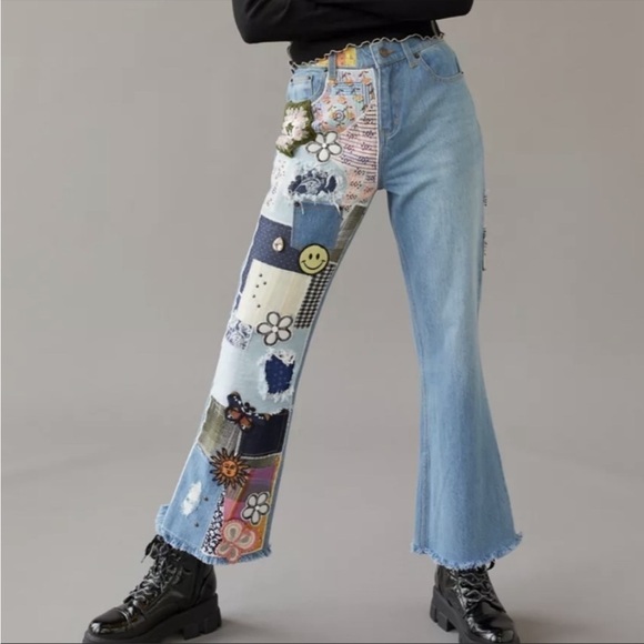 NWT Urban Outfitters BDG High Waisted Indigo Craft Patchwork Flare Jeans 24 - Picture 3 of 13